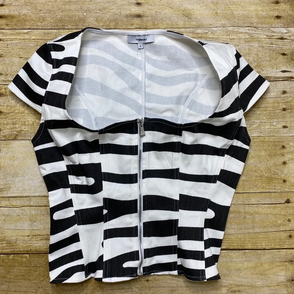 Miaou Black and White Patterned Top - Picture 4 of 7